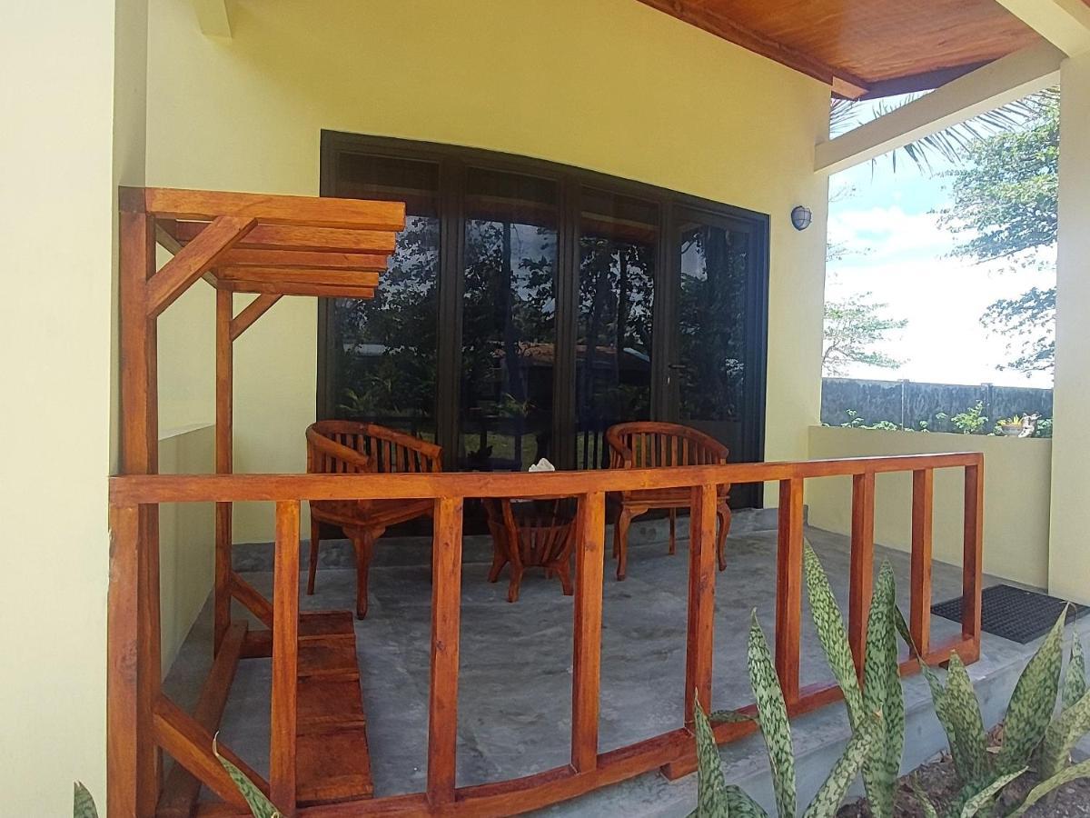 Kambuna Bungalow Krui المظهر الخارجي الصورة