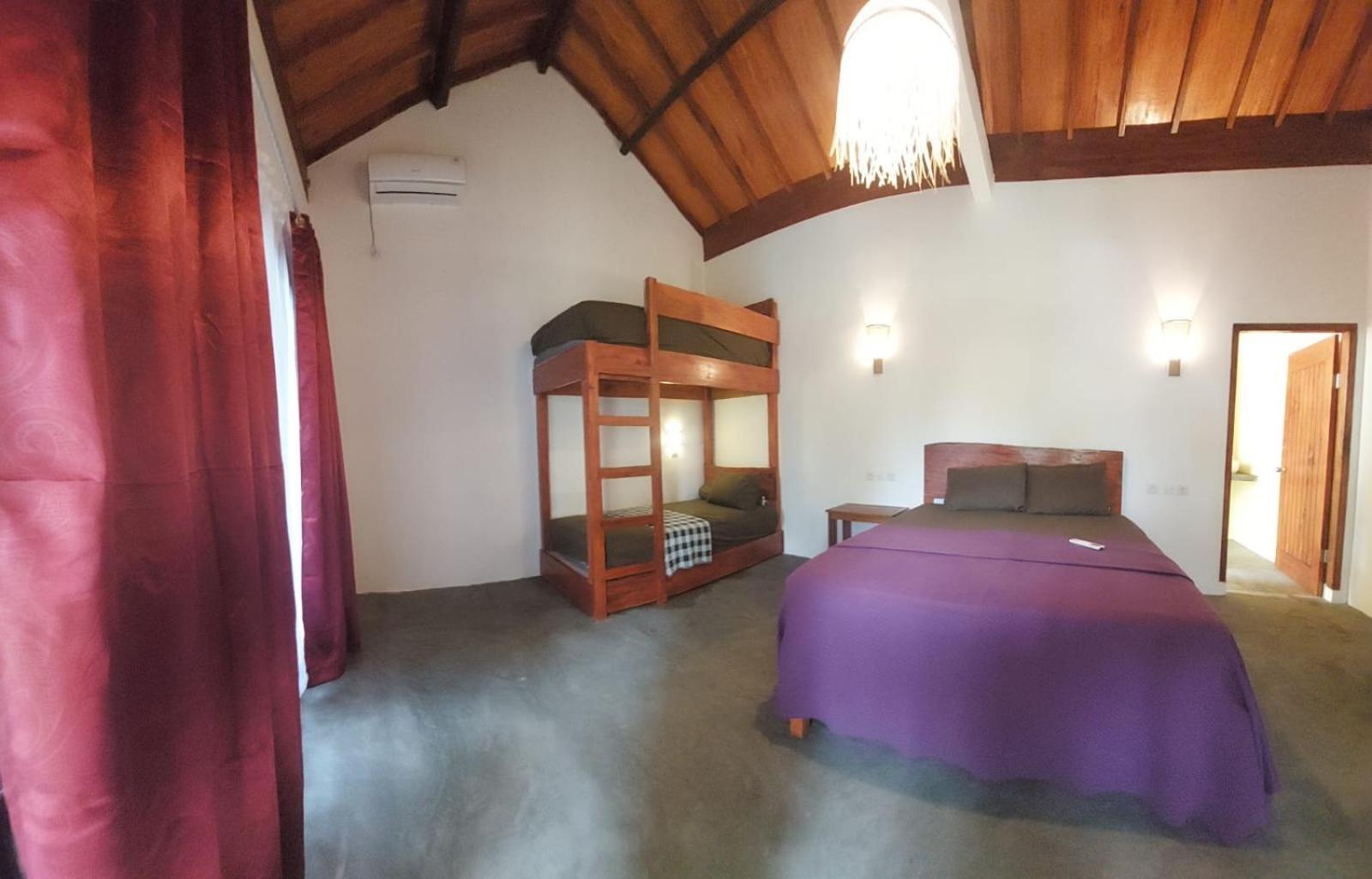 Kambuna Bungalow Krui المظهر الخارجي الصورة