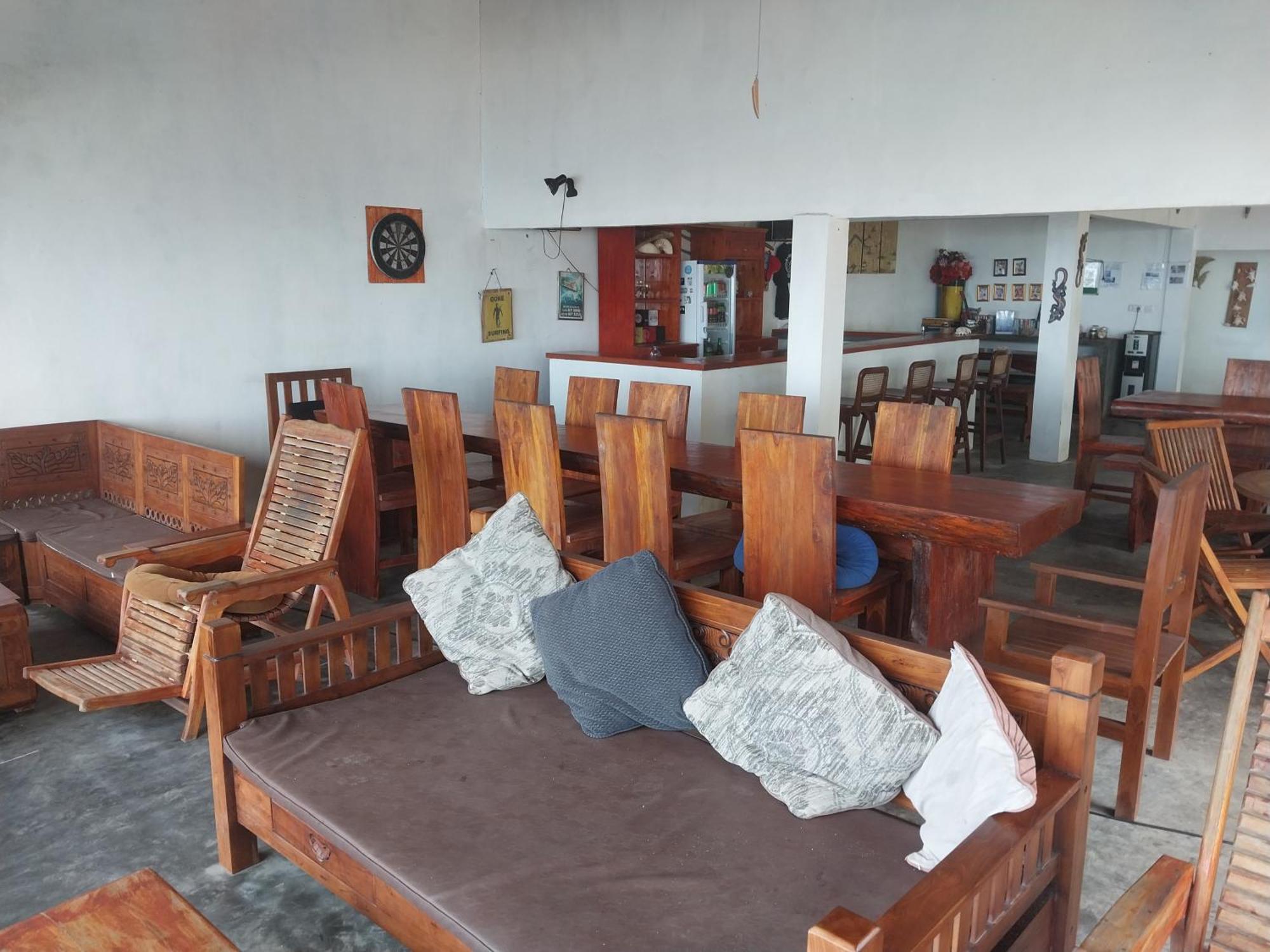 Kambuna Bungalow Krui المظهر الخارجي الصورة