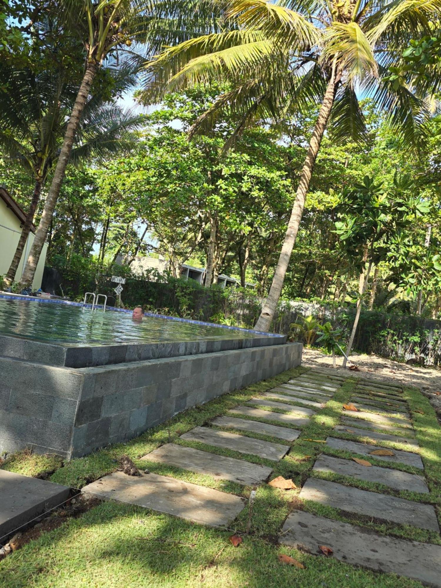 Kambuna Bungalow Krui المظهر الخارجي الصورة